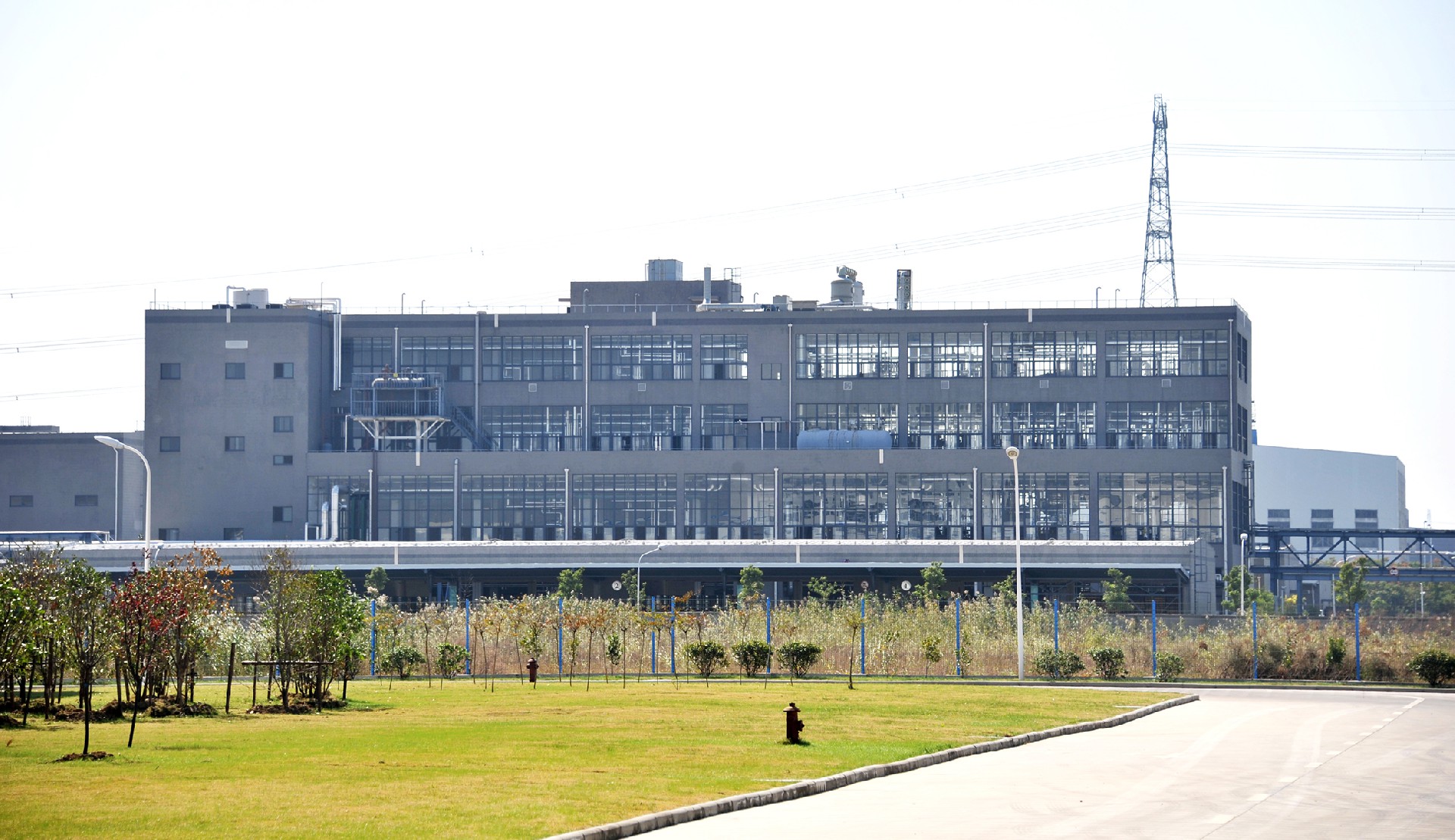 1587100559904702.jpg 2011.JPG